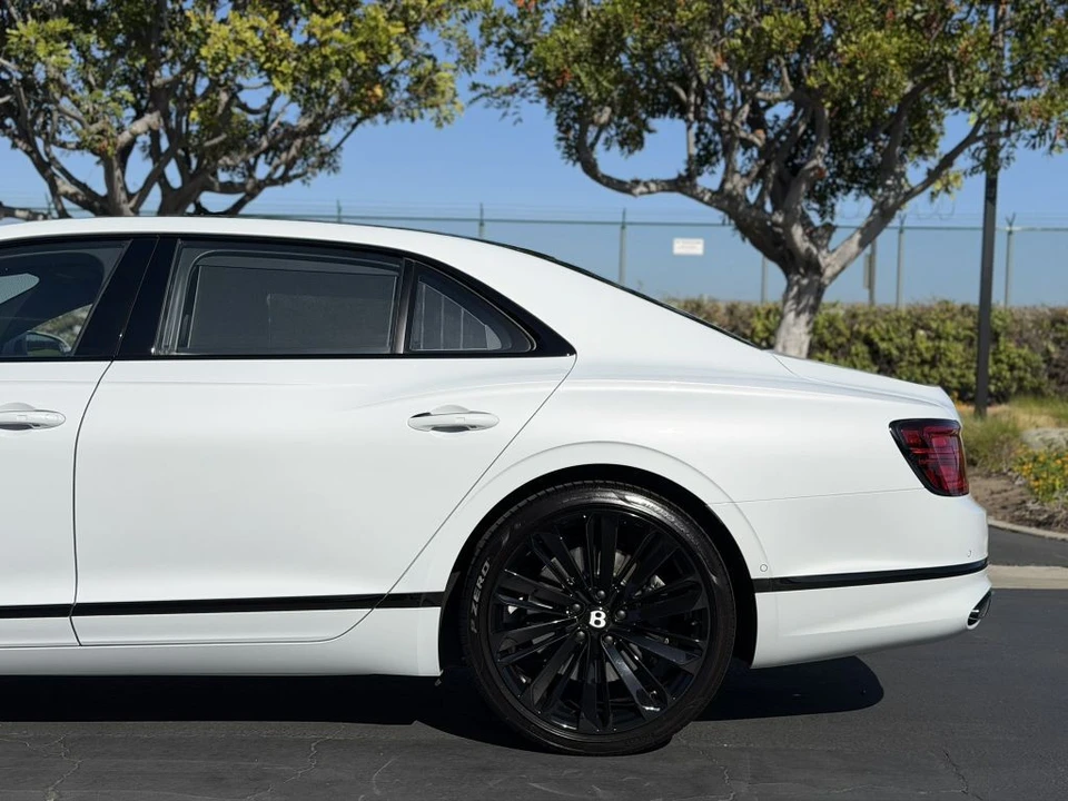 2023 Bentley Continental - Image 7 of 31