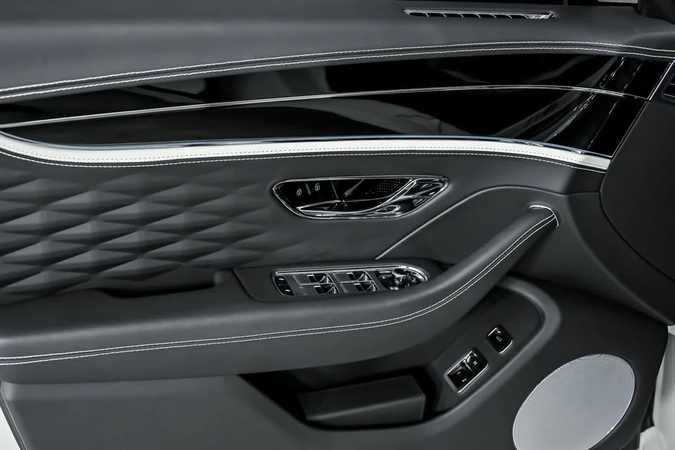 2023 Bentley Continental GT Speed 3rd Gen - Image 18 of 20