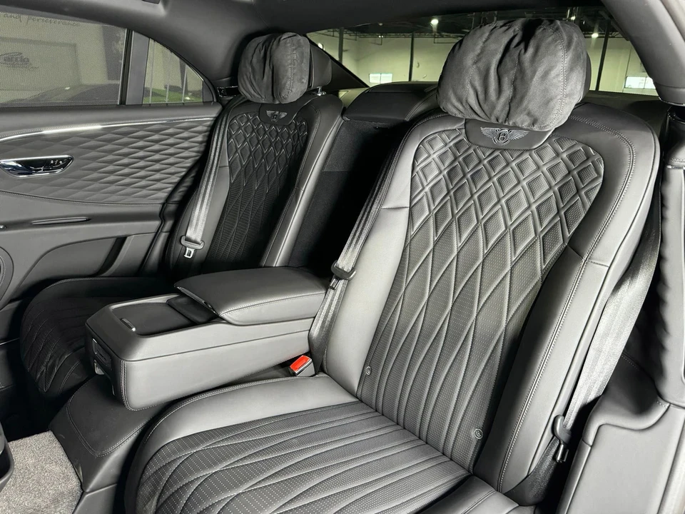 2023 Bentley Continental GT Speed 3rd Gen - Image 11 of 12
