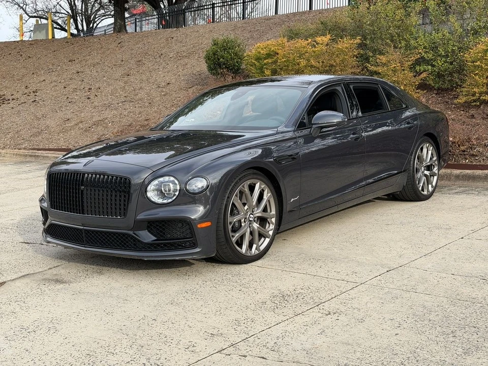 2023 Bentley Continental GT Speed 3rd Gen - Image 9 of 21