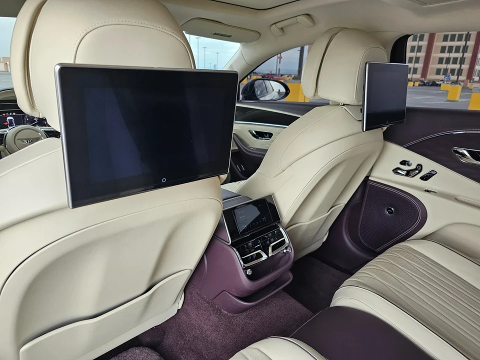 2023 Bentley Continental GT Speed 3rd Gen - Image 21 of 21