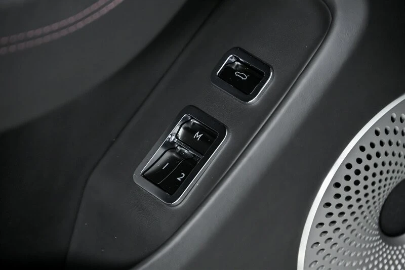2023 Bentley Continental - Image 19 of 31