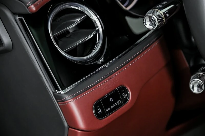 2023 Bentley Continental - Image 28 of 31