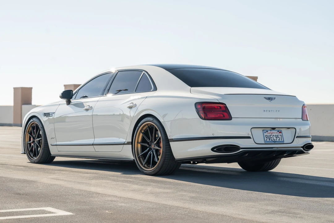 2023 Bentley Continental - Image 19 of 31