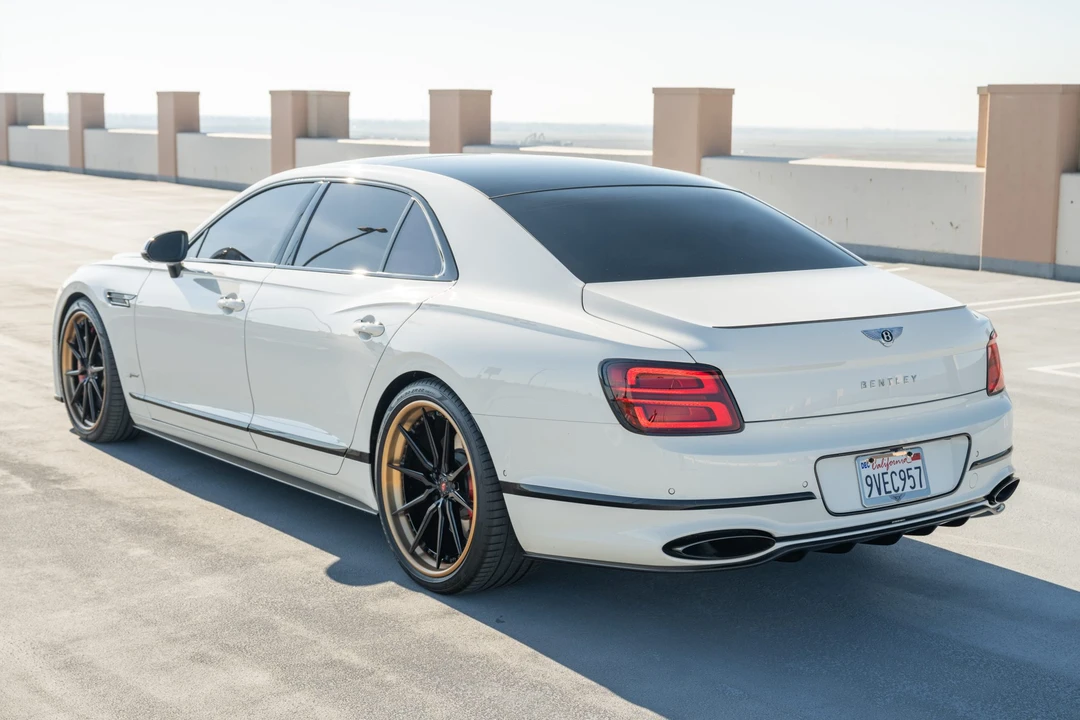 2023 Bentley Continental - Image 17 of 31