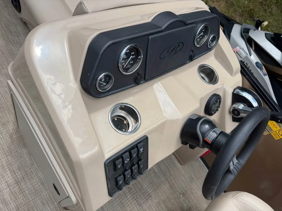 2023 Bentley - Image 13 of 13