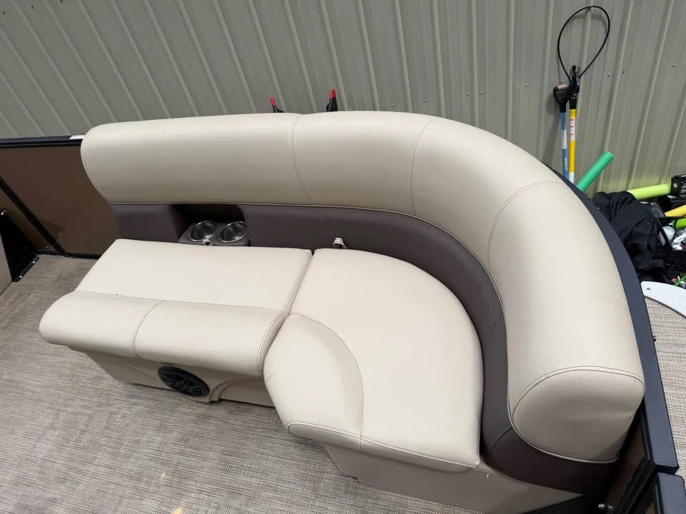 2023 Bentley - Image 9 of 13