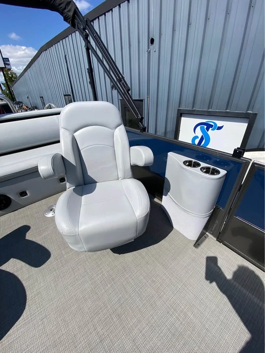 2023 Bentley - Image 4 of 11