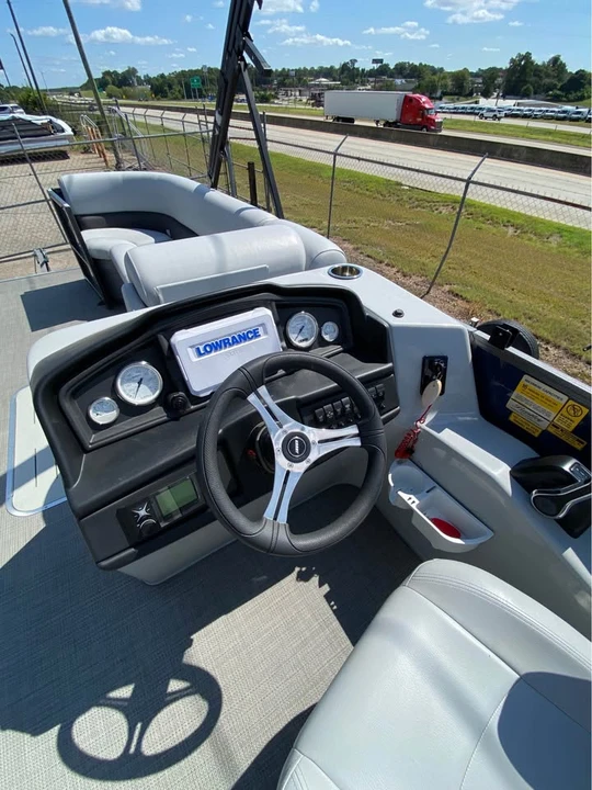 2023 Bentley - Image 5 of 11