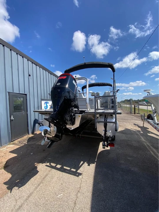2023 Bentley - Image 10 of 11