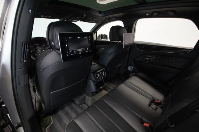 2023 Bentley Bentayga Speed - Image 8 of 21