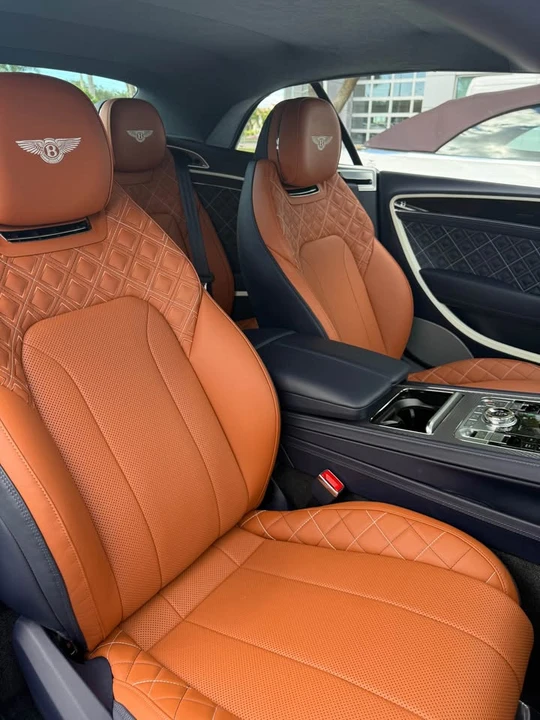 2023 Bentley Azure - Image 9 of 10