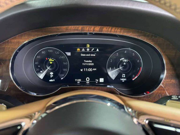2023 Bentley Bentayga - Image 12 of 12