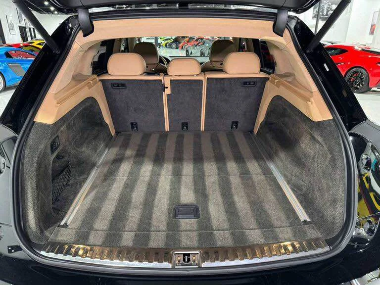 2023 Bentley Bentayga - Image 5 of 12