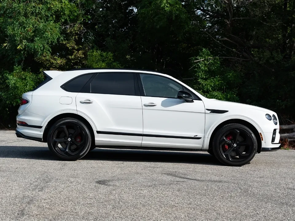 2023 Bentley Bentayga - Image 4 of 20