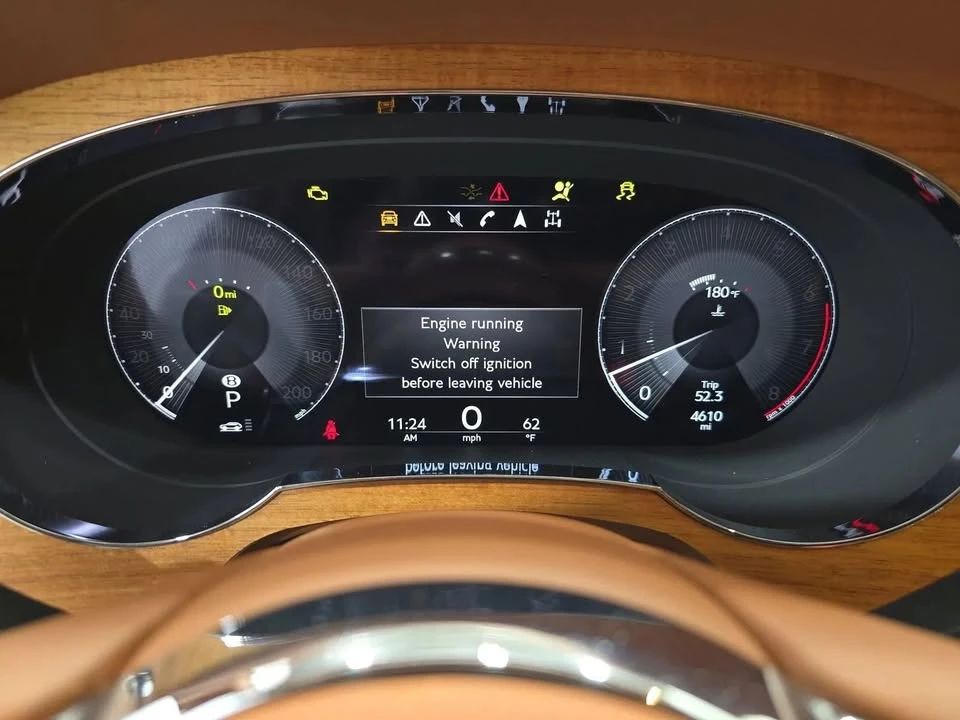 2023 Bentley Bentayga - Image 5 of 15