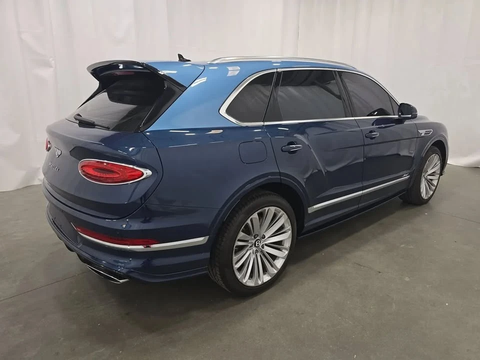 2023 Bentley Bentayga - Image 10 of 15