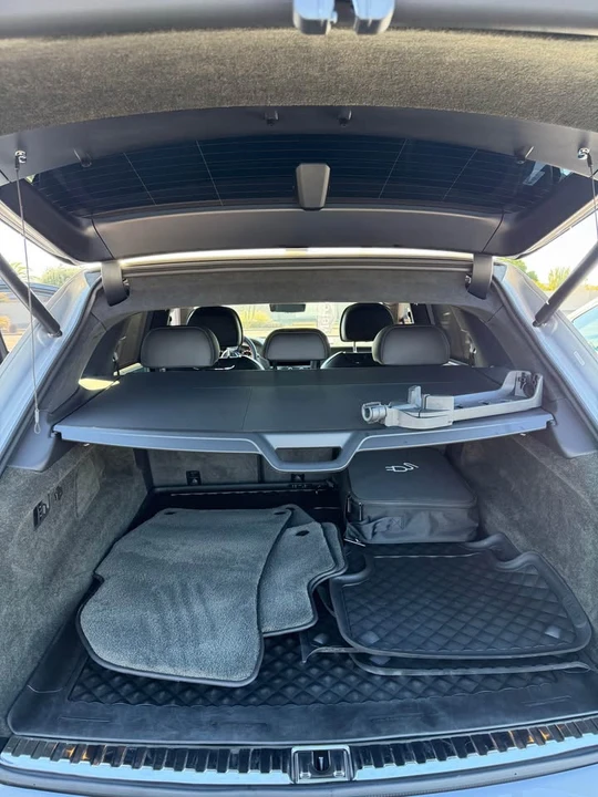 2023 Bentley Bentayga - Image 5 of 8