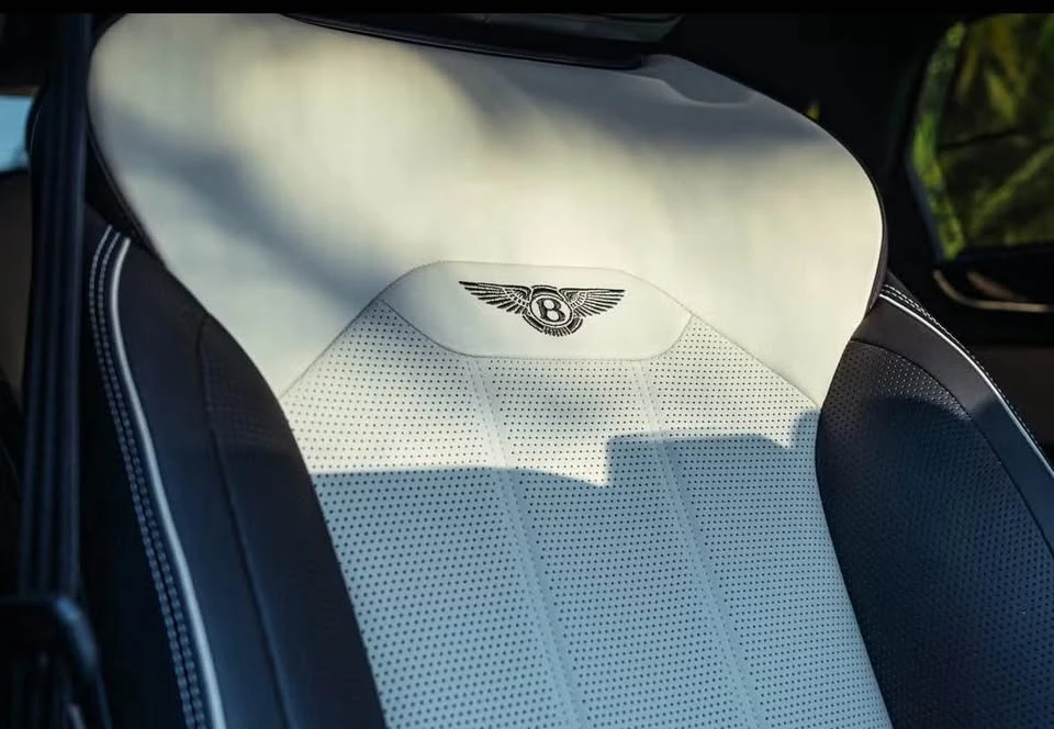 2023 Bentley Bentayga - Image 12 of 12