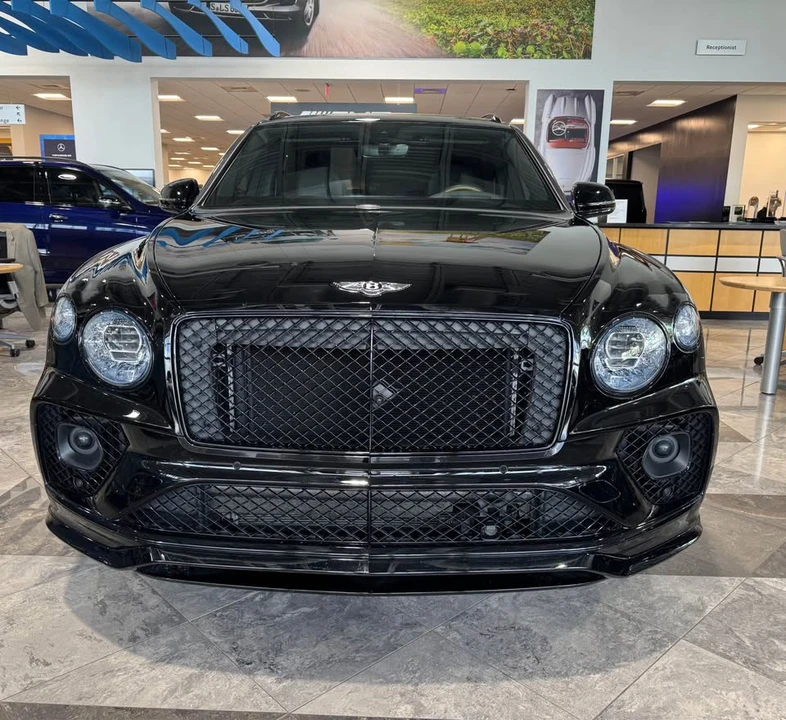 2023 Bentley Bentayga - Image 3 of 11