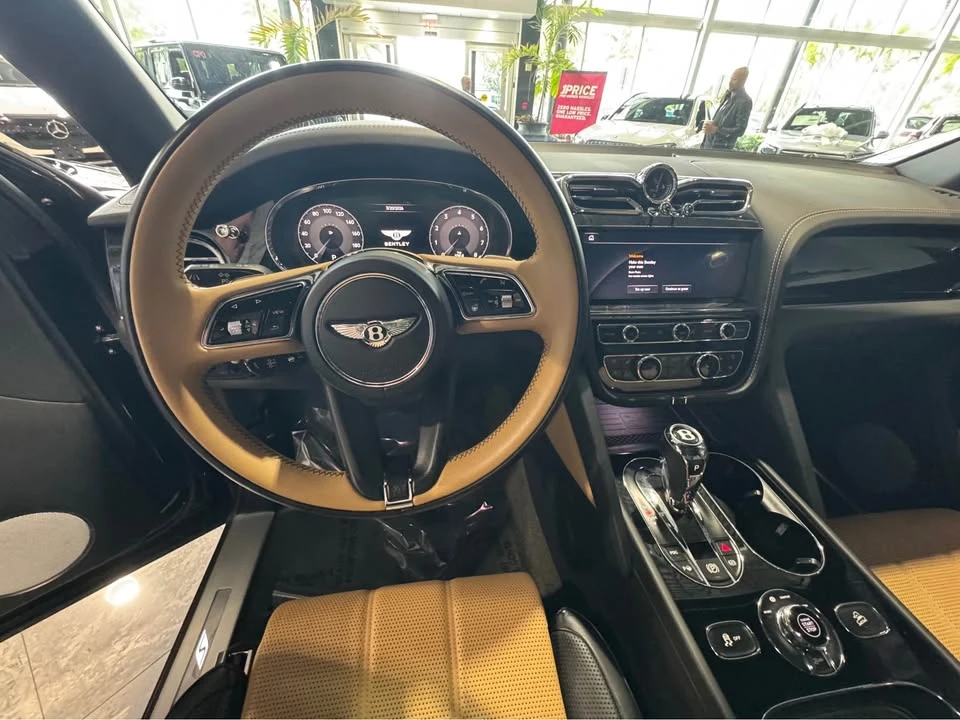 2023 Bentley Bentayga - Image 4 of 11
