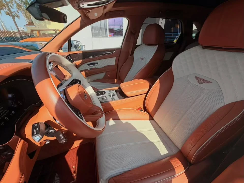 2023 Bentley Bentayga - Image 6 of 19