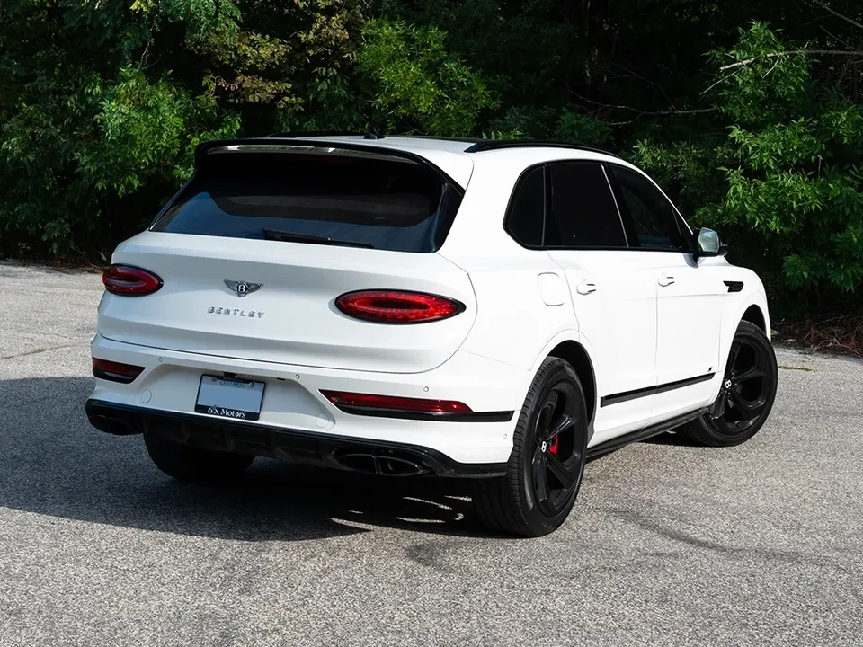 2023 Bentley Bentayga - Image 2 of 9