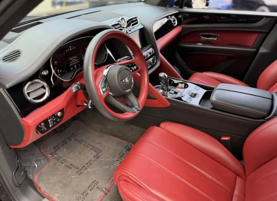 2023 Bentley Bentayga - Image 7 of 10