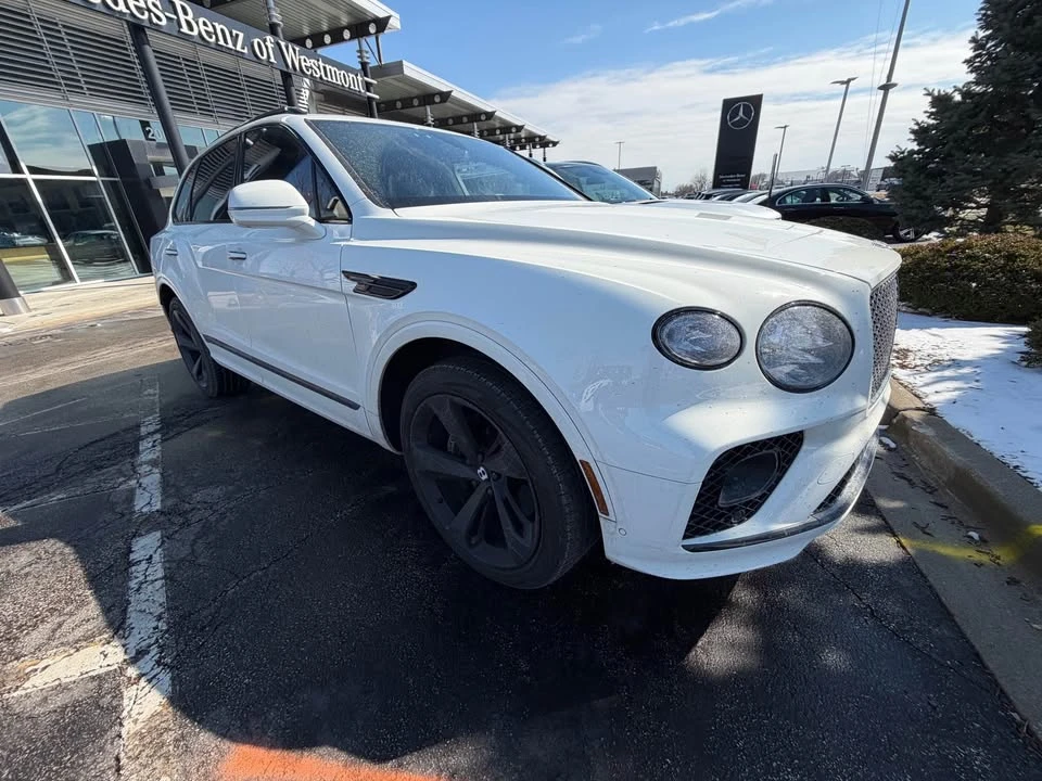 2023 Bentley Bentayga - Image 4 of 17