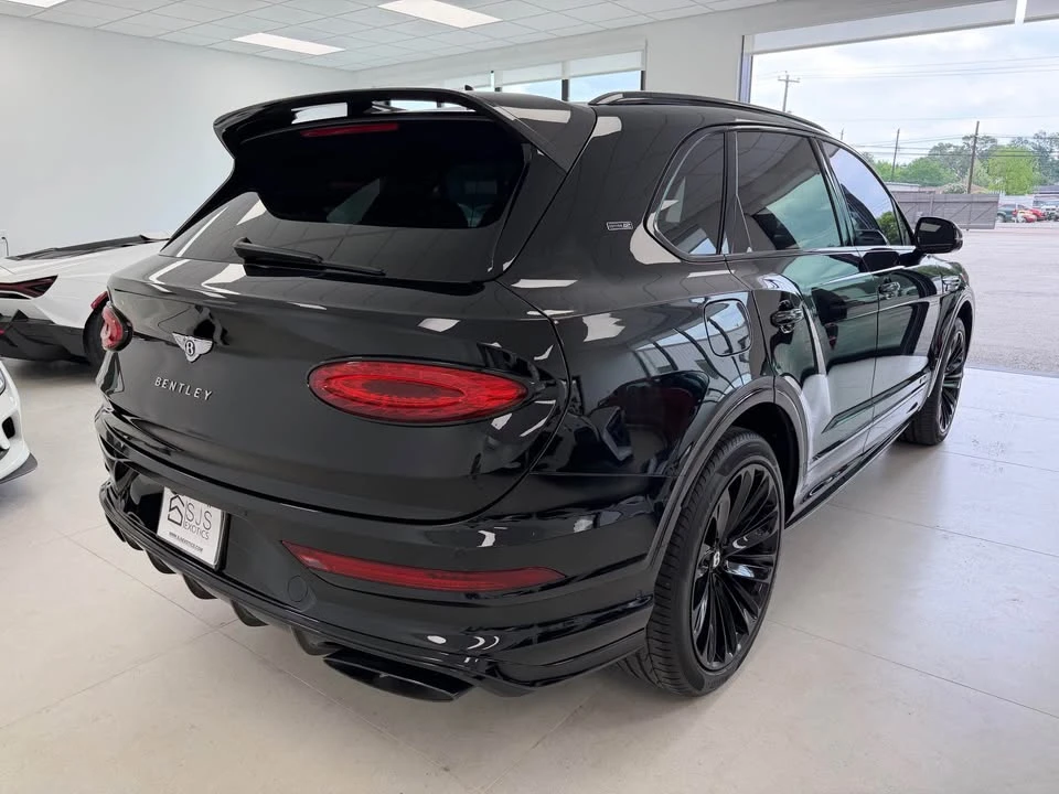 2023 Bentley Bentayga Speed - Image 3 of 19