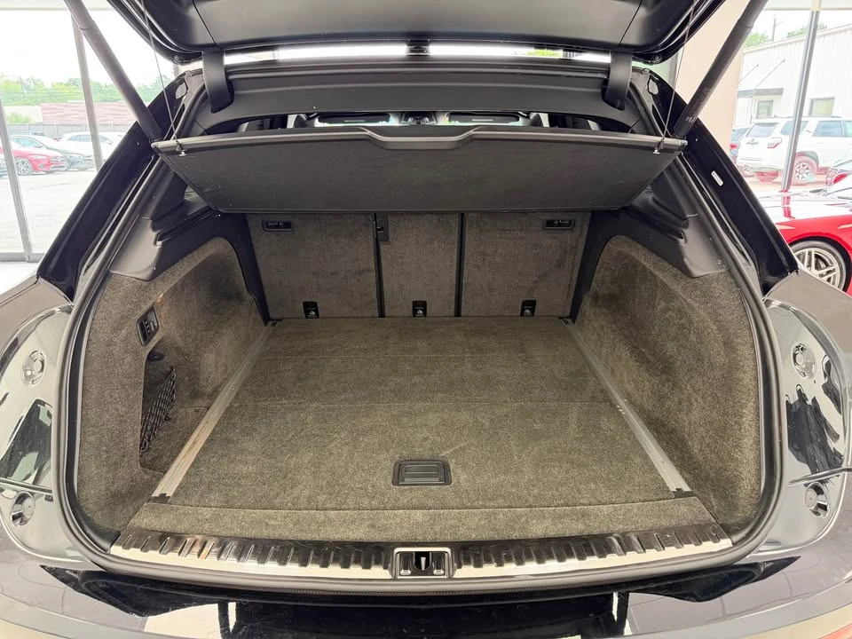 2023 Bentley Bentayga Speed - Image 9 of 19