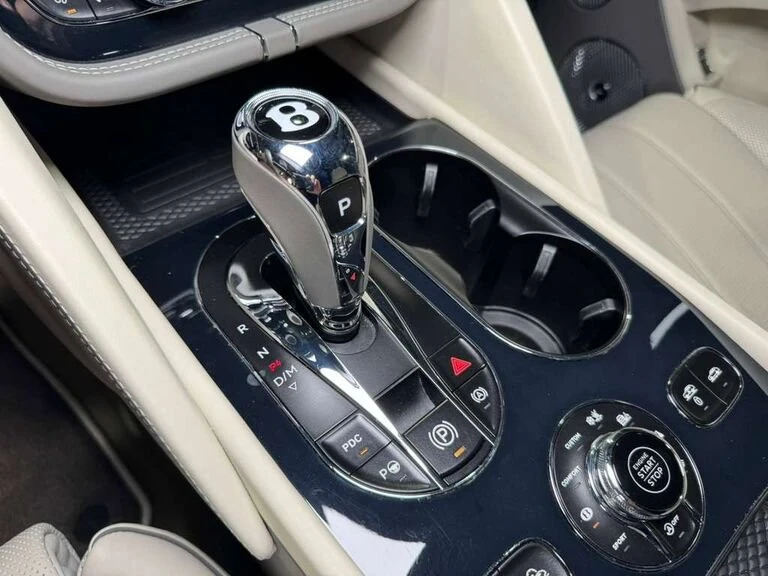 2023 Bentley Bentayga - Image 11 of 13