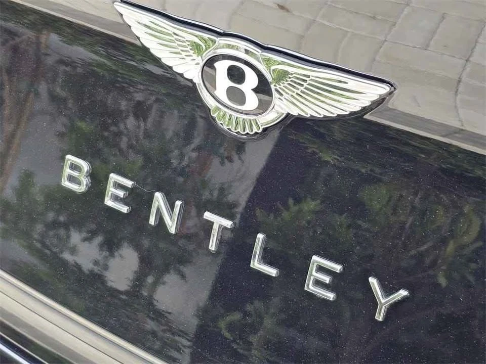 2023 Bentley Bentayga - Image 4 of 9