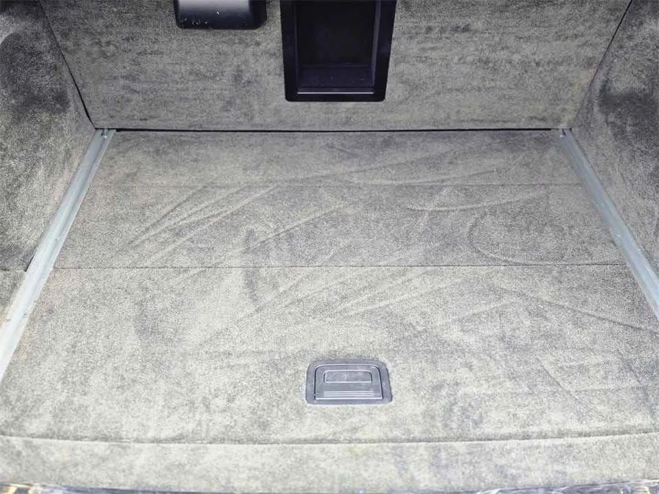 2023 Bentley Bentayga - Image 7 of 9