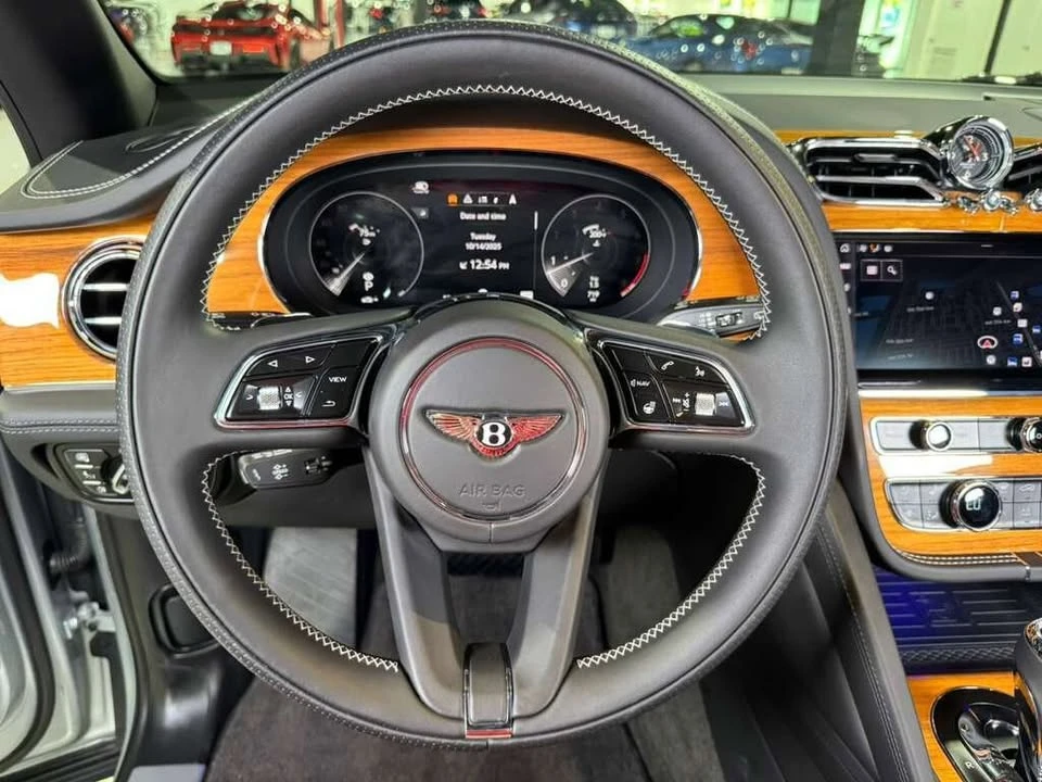 2023 Bentley Bentayga - Image 6 of 18
