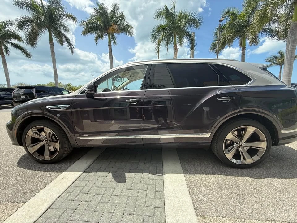 2023 Bentley Bentayga - Image 5 of 20