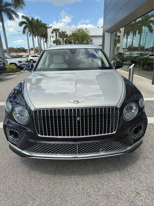 2023 Bentley Bentayga - Image 3 of 20