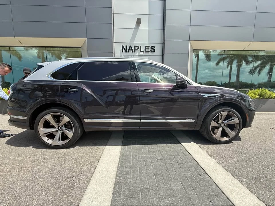 2023 Bentley Bentayga - Image 4 of 20