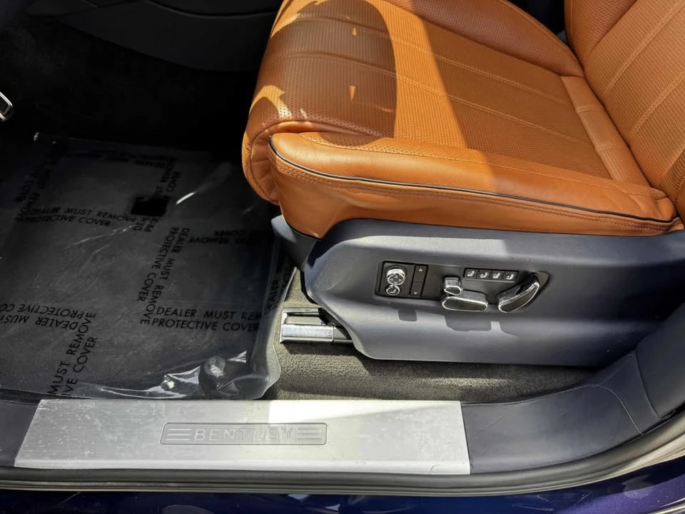 2023 Bentley Bentayga - Image 18 of 19