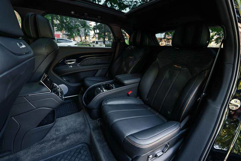 2023 Bentley Bentayga - Image 14 of 15