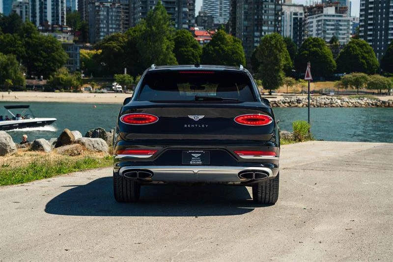 2023 Bentley Bentayga - Image 6 of 15