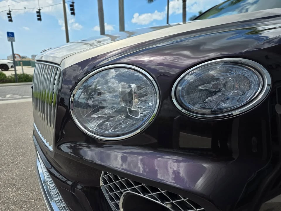 2023 Bentley Bentayga - Image 2 of 19