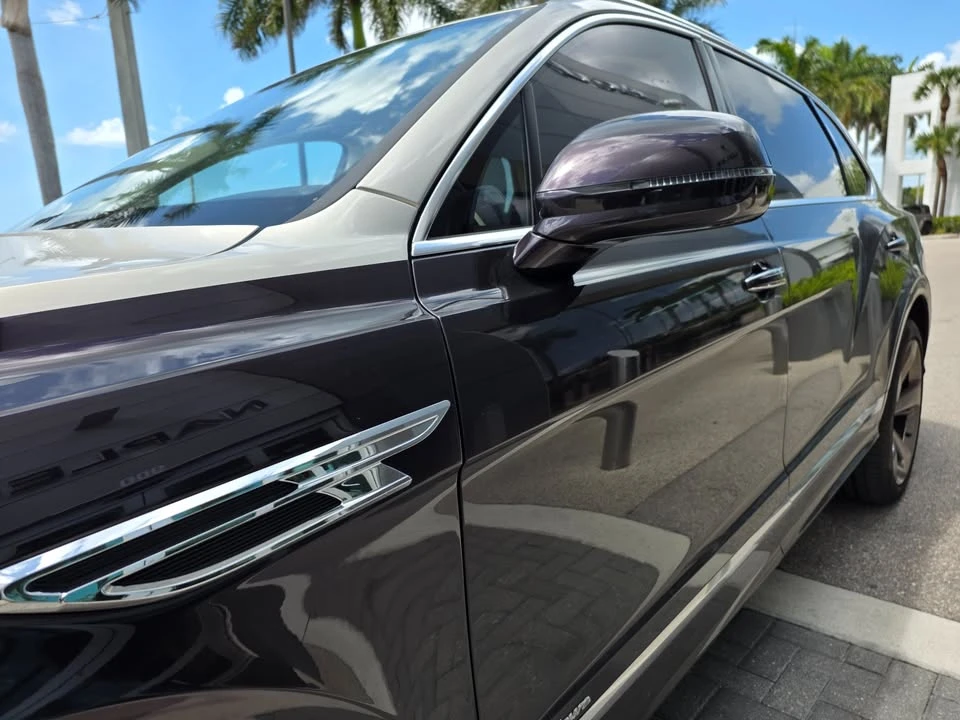 2023 Bentley Bentayga - Image 3 of 19