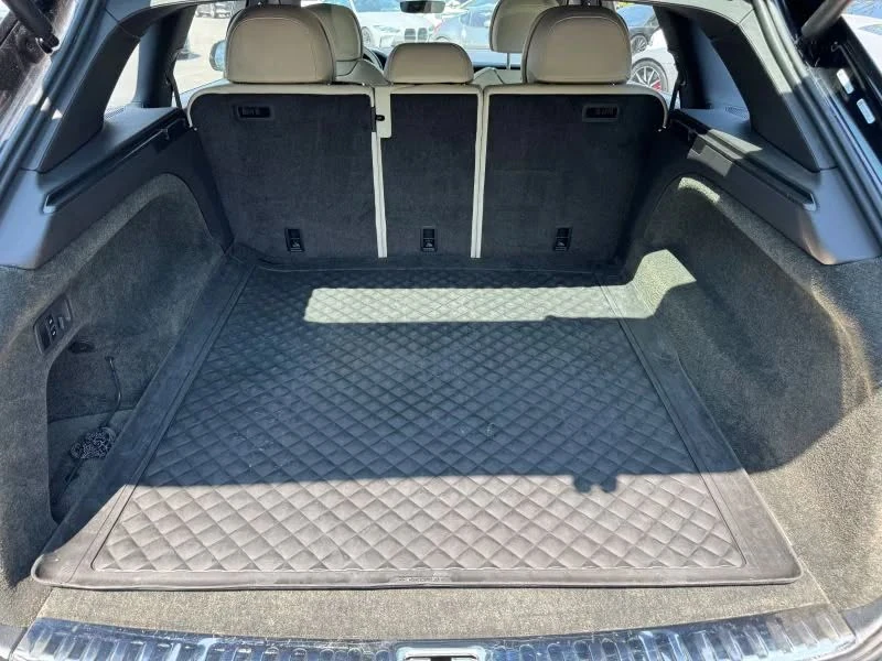 2023 Bentley Bentayga - Image 16 of 18