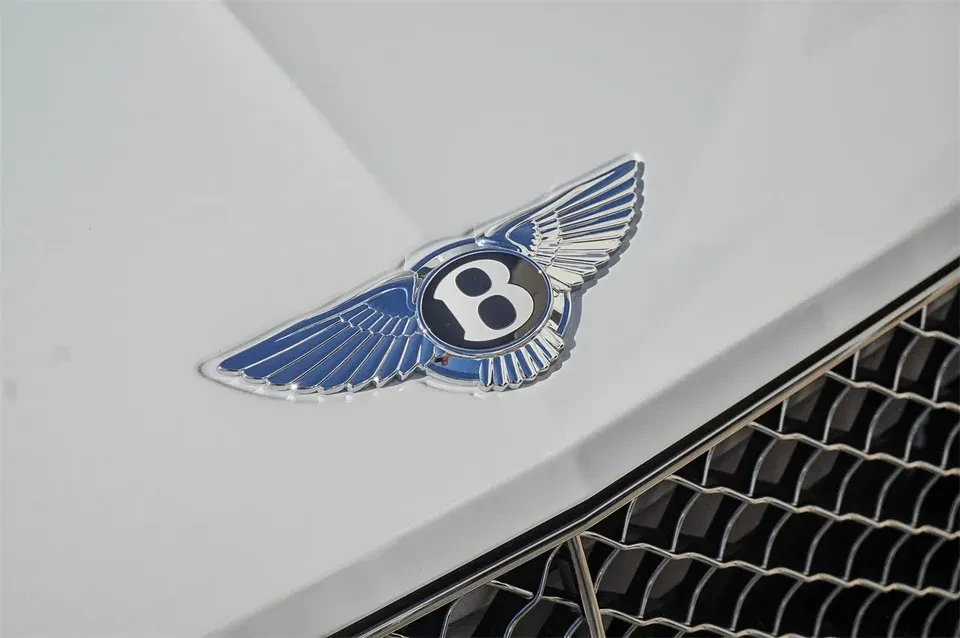 2023 Bentley Bentayga - Image 5 of 20