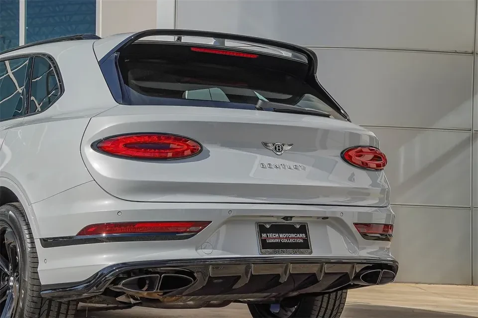 2023 Bentley Bentayga - Image 2 of 20