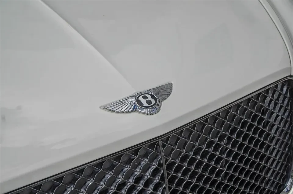 2023 Bentley Bentayga - Image 4 of 20