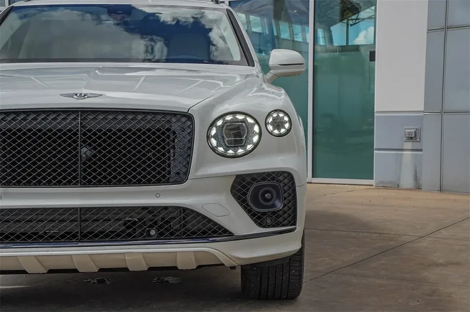 2023 Bentley Bentayga - Image 3 of 20