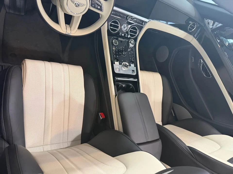 2023 Bentley Continental GTC - Image 7 of 7