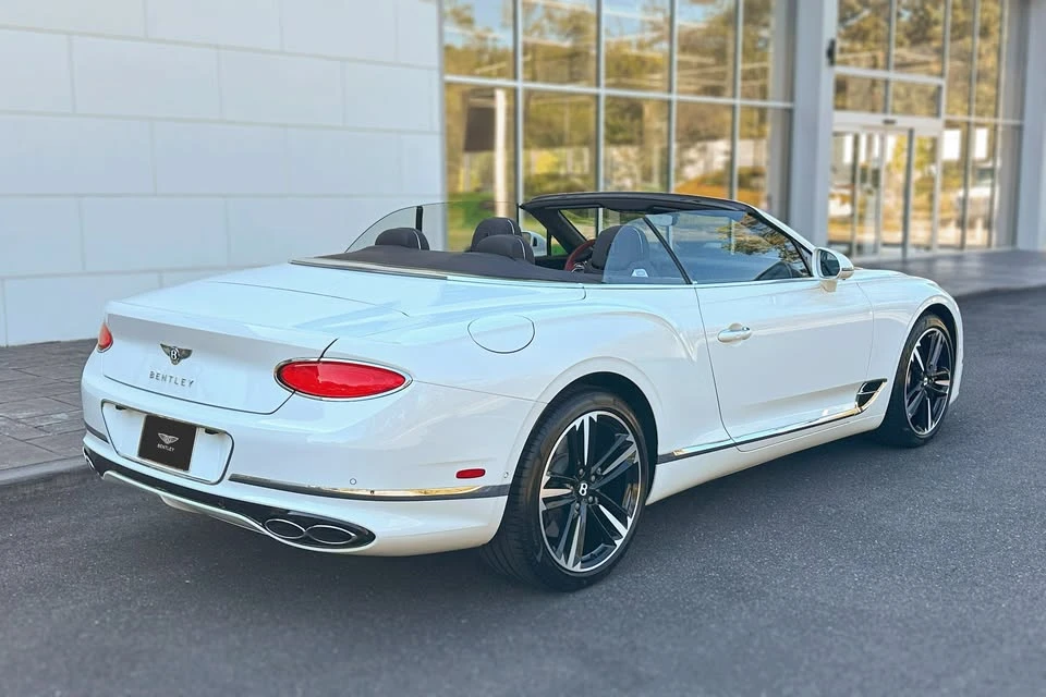 2023 Bentley Continental GTC - Image 17 of 18